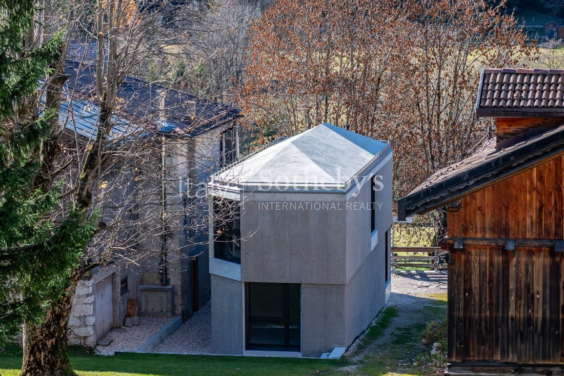 House in Forno di Zoldo, Veneto, Italy 2 - 16677443