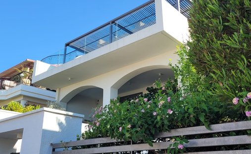 House in Voula, Attica, Greece 1