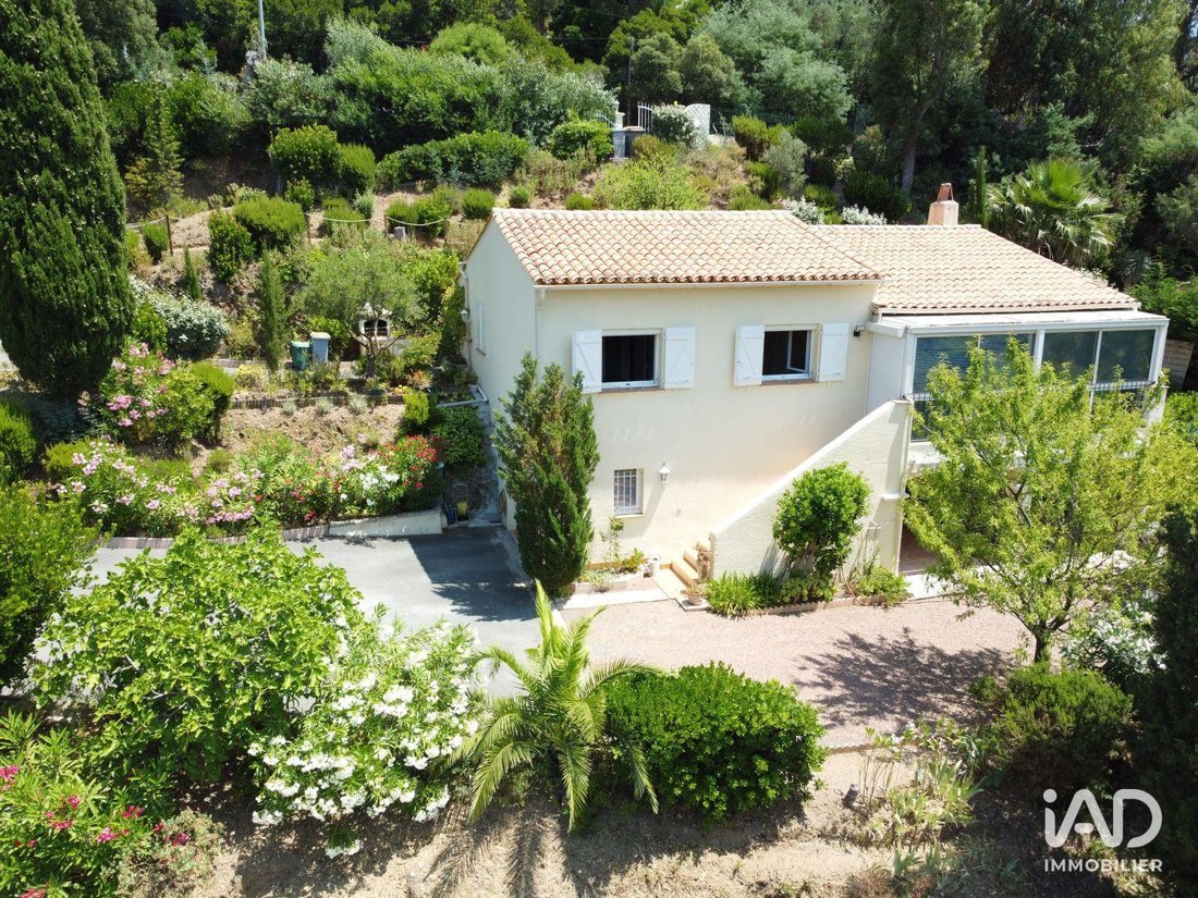 House in Les Issambres, Roquebrune-sur-Argens, France 1 - 15811303