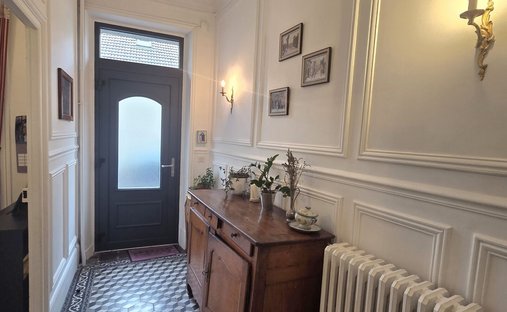 Castle for Sale in Meaux, Île-de-France, France