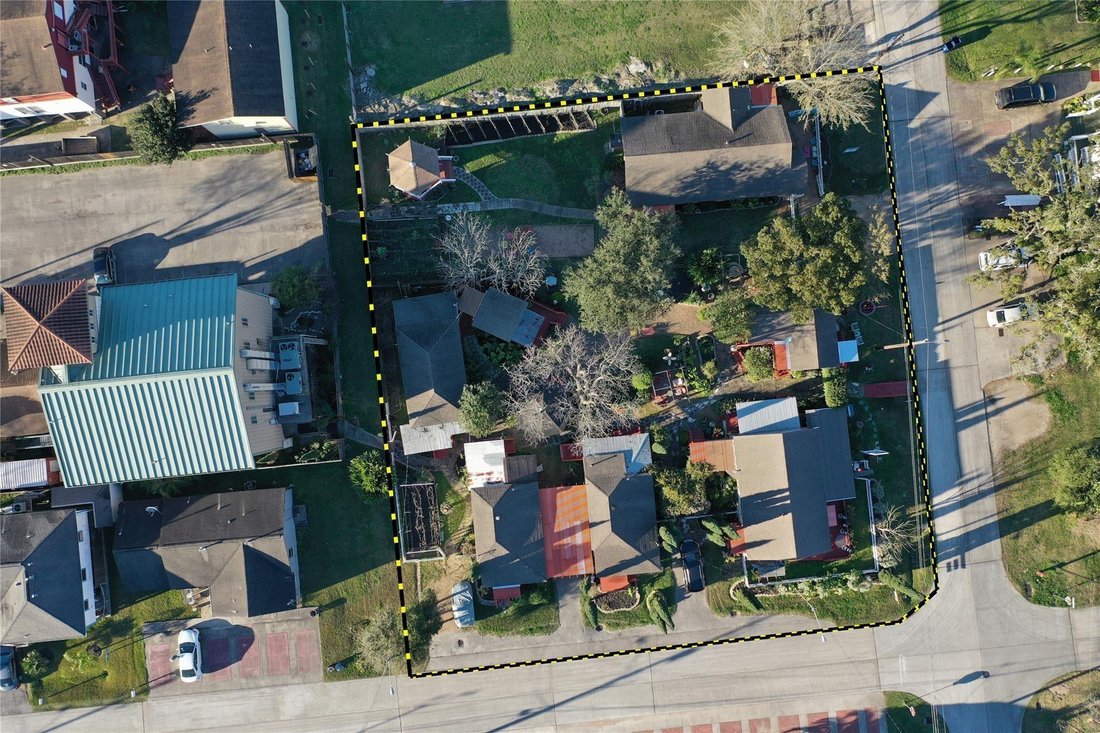 Kemah, Texas, United States 4 - 16682028
