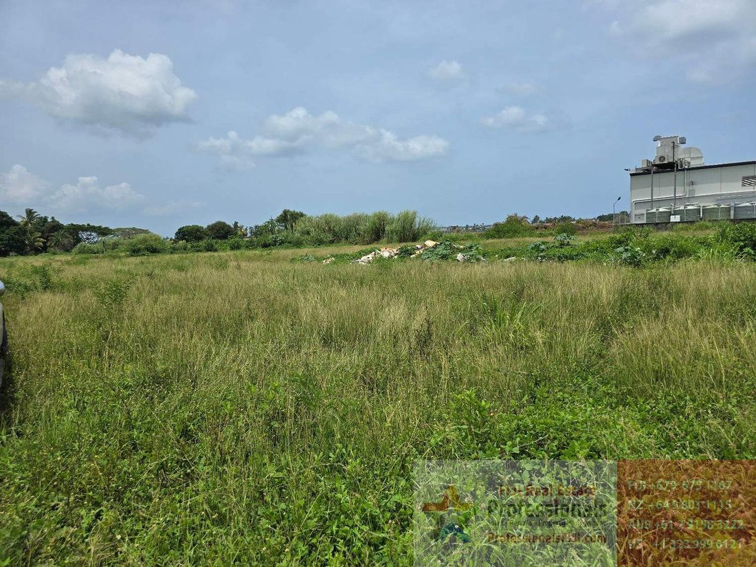 Land in Nadi, Western Division, Fiji 1 - 16682420