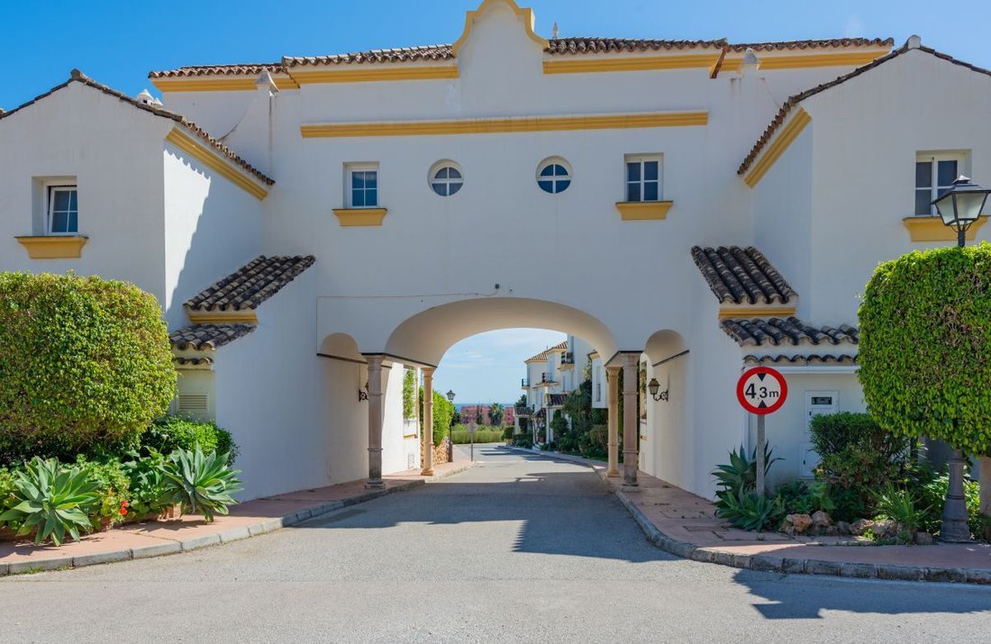 Townhouse in Estepona, Andalusia, Spain 3 - 16682510
