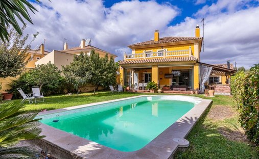 Chalet in Montequinto, Dos Hermanas, Spain 1
