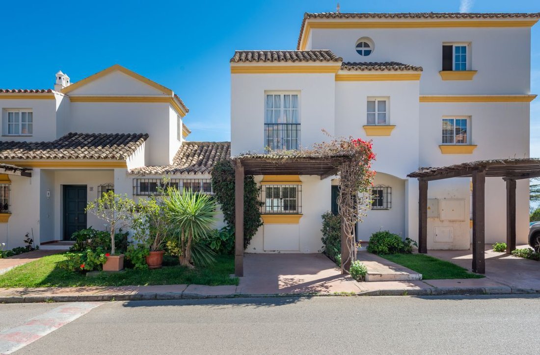 Townhouse in Estepona, Andalusia, Spain 2 - 16682510
