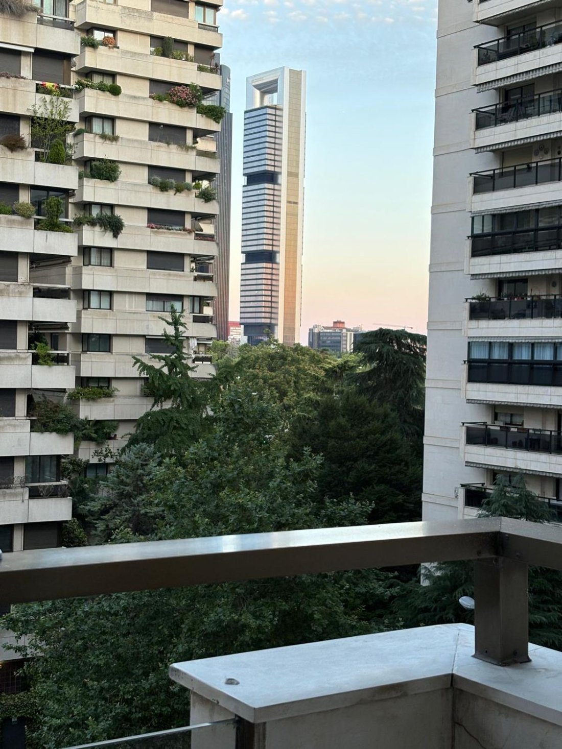 Apartment in Fuencarral-El Pardo, Madrid, Spain 4 - 16648960
