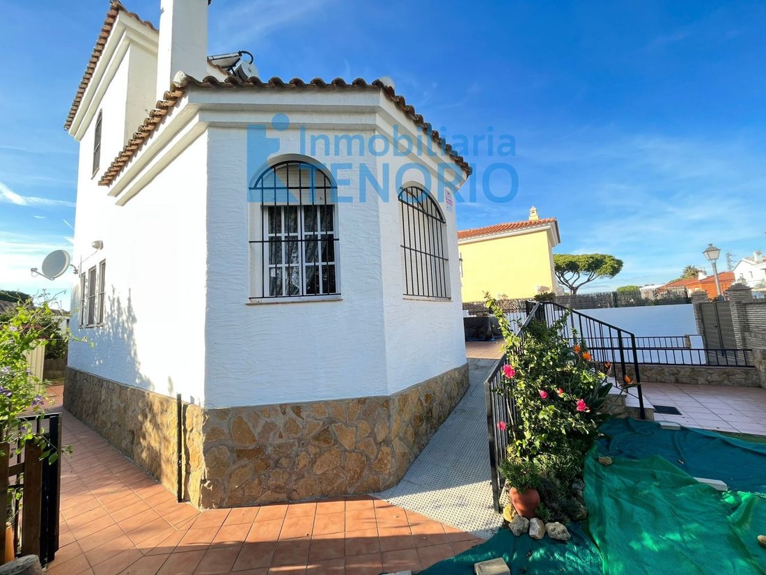 Chalet in Lepe, Andalusia, Spain 4 - 16682521