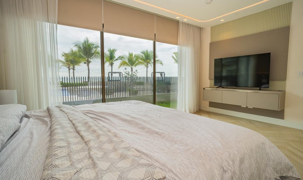 Picture of Luxury Penthouse with Stunning Ocean Views - Apartments for Rent in ...