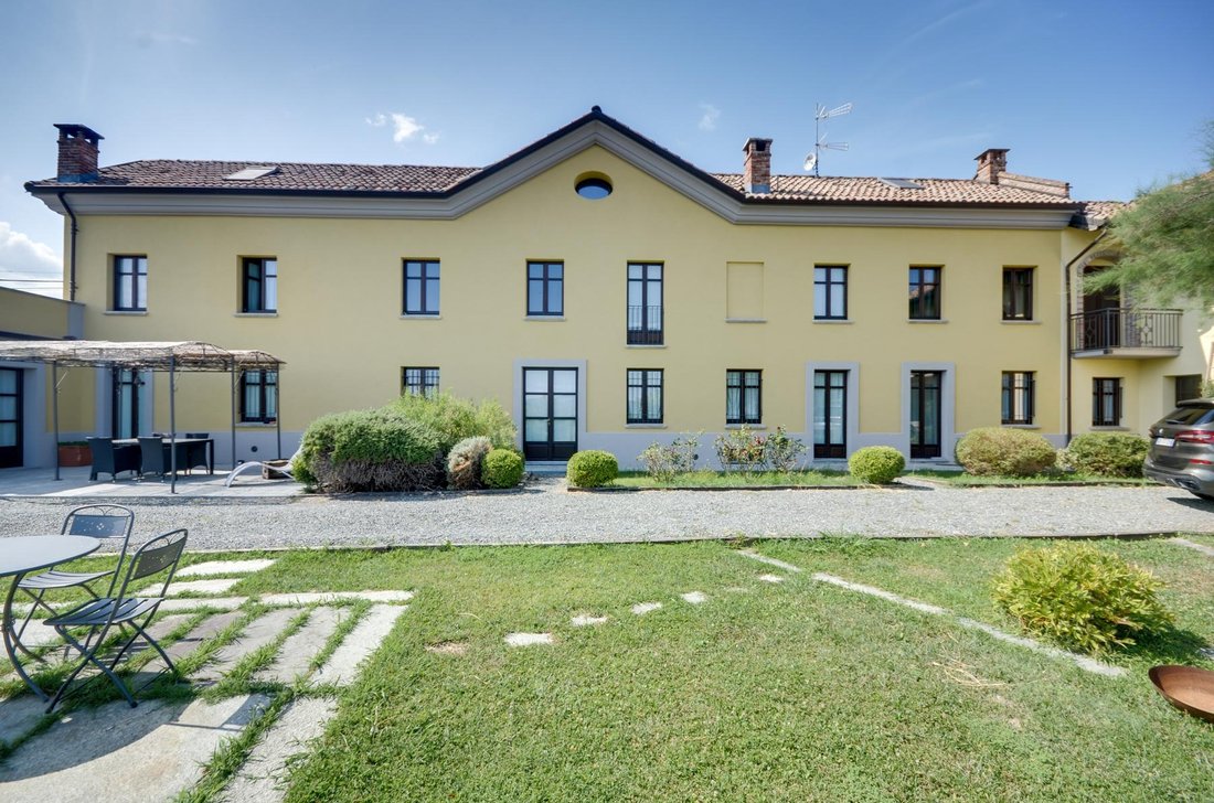 Villa in Canelli, Piedmont, Italy 1 - 16682730