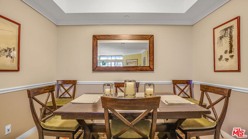 Condominium In Beverly Hills In Beverly Hills, California, United ...