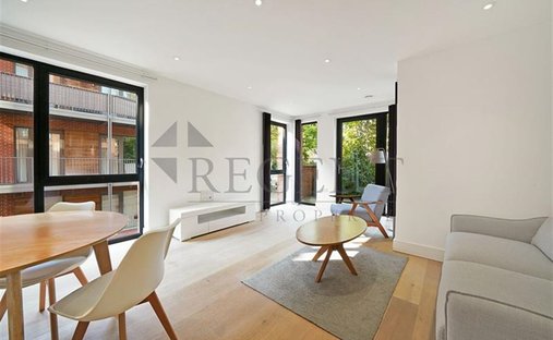 House in Hampstead, Camden, England 1