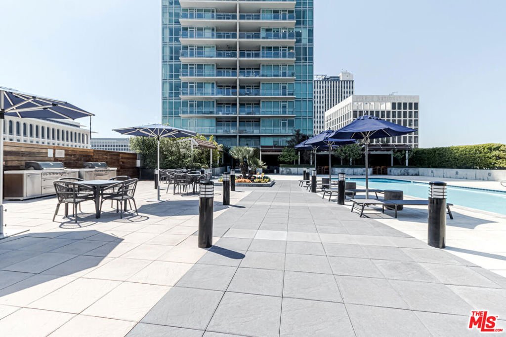 Curated visual reference: Picture Idea: Condominium In Los Angeles En Los Ángeles California Estados Unidos