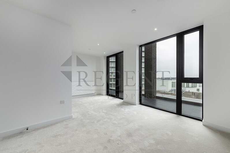 Apartment in Victoria Docks, Newham, England 2 - 16690473