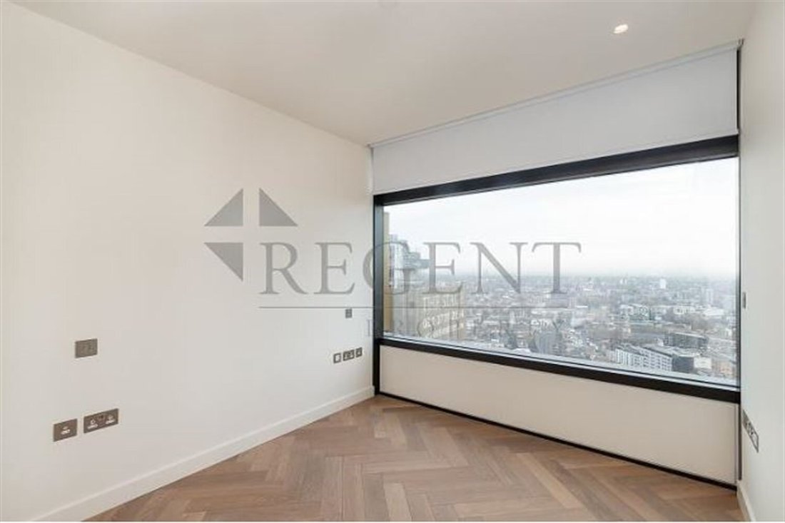 Apartment in EC2, Islington, England 4 - 16690180