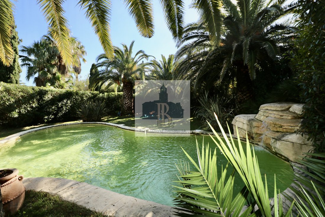 Villa in Grimaud, Provence-Alpes-Côte d'Azur, France 2 - 16683872