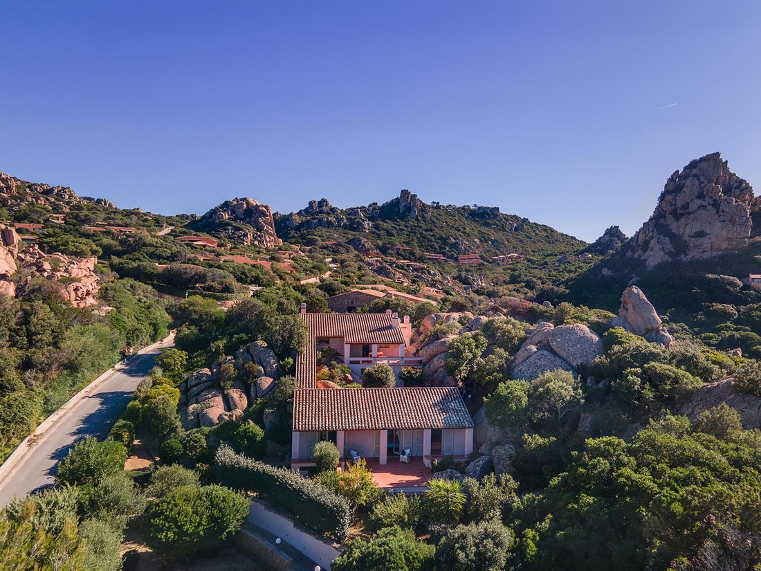 Villa in Trinita d'Agultu e Vignola, Sardinia, Italy 4 - 16682892