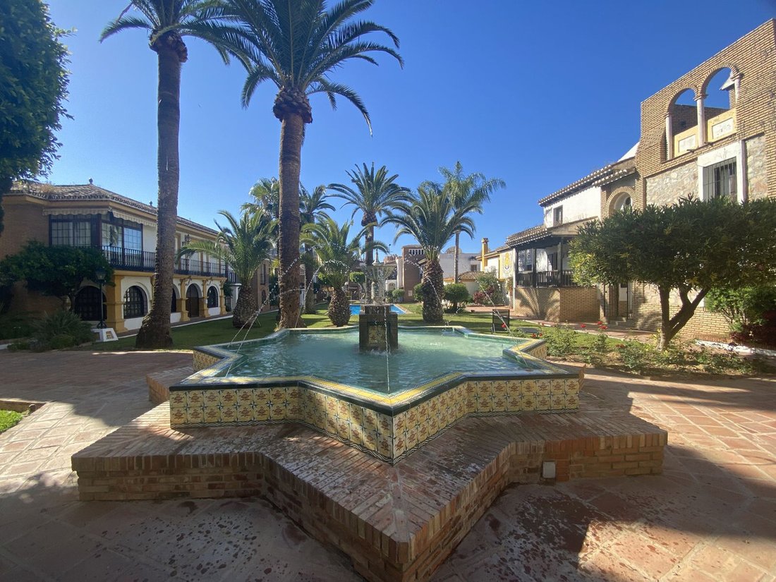 Apartment in Fuengirola, Andalusia, Spain 1 - 11284581