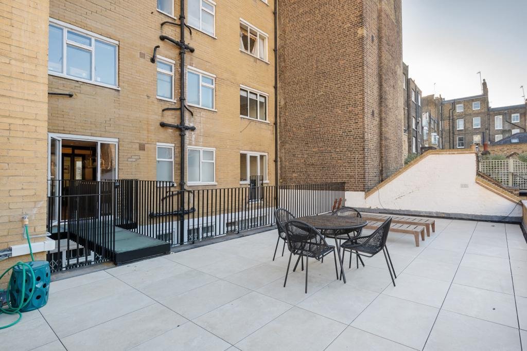 Apartment in Marylebone, Westminster, England 2 - 16690321