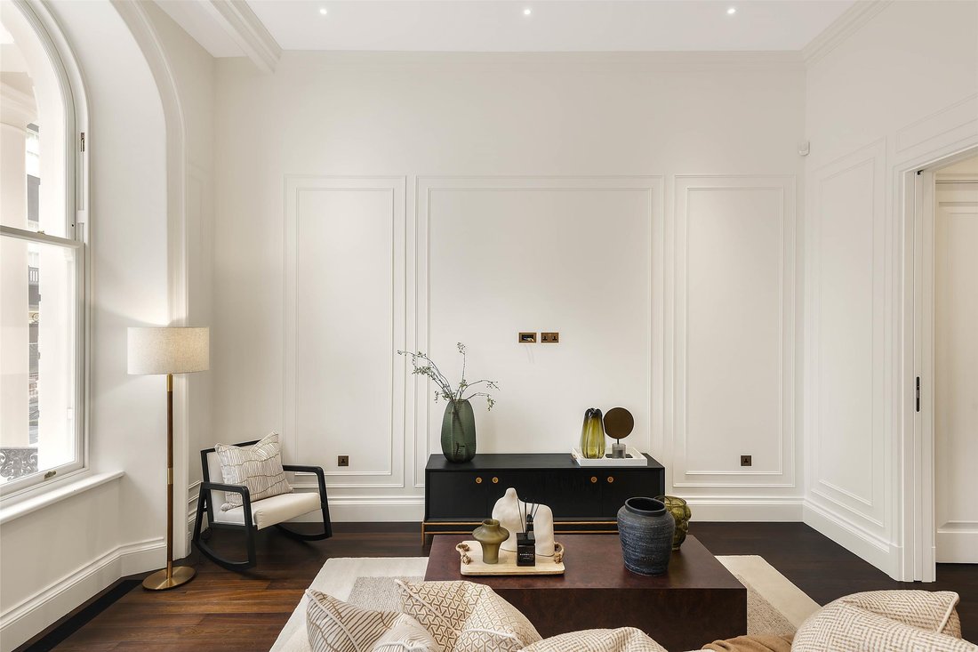Apartment in Mayfair, Westminster, England 5 - 16689899
