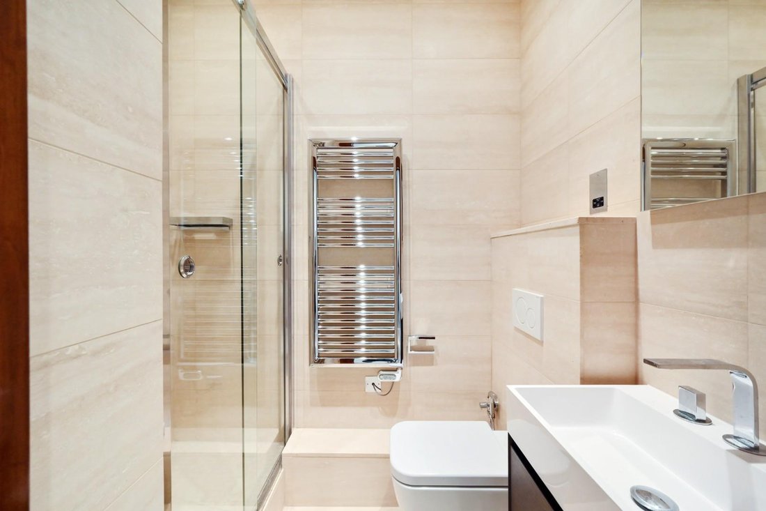 Apartment in Knightsbridge, Kensington And Chelsea, England 5 - 16690092