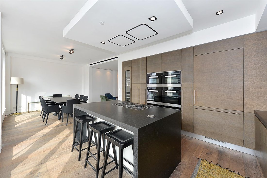 Apartment in Victoria, Westminster, England 3 - 16690362
