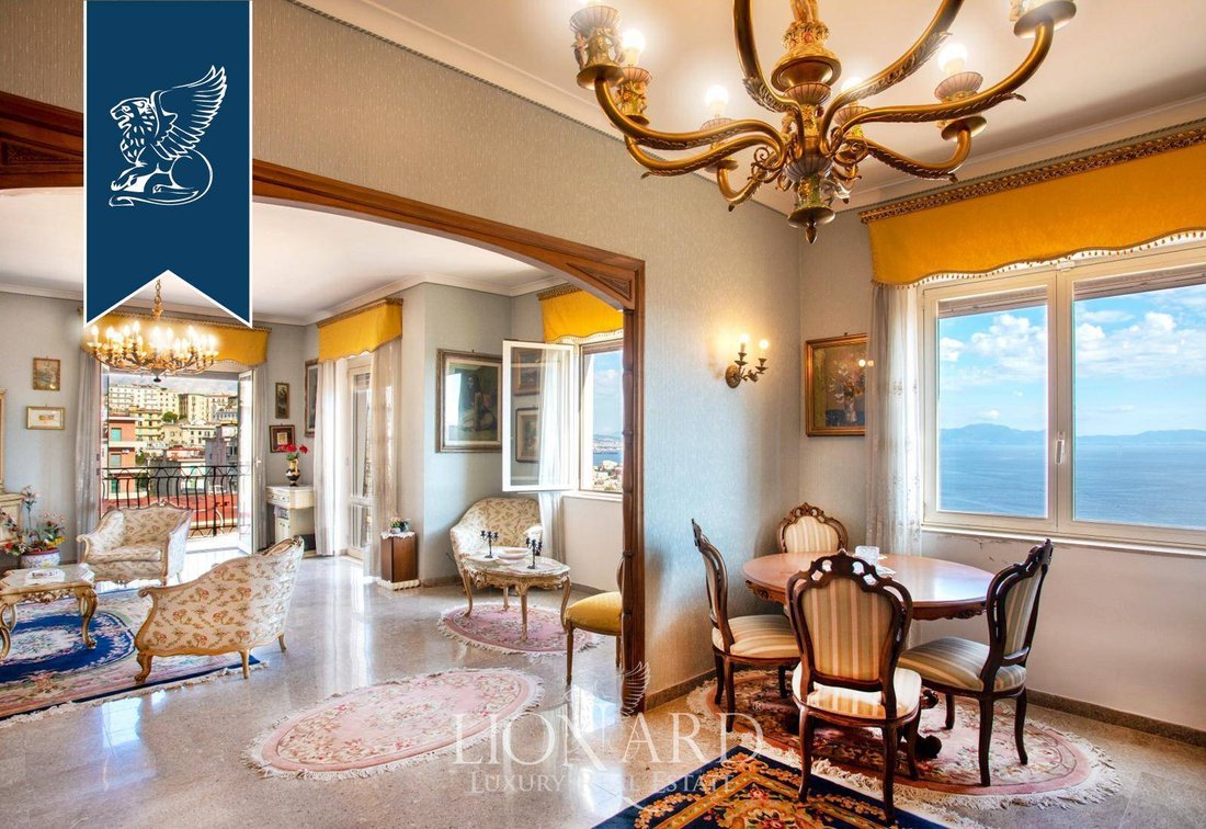 Apartment in Vomero, Naples, Campania 2 - 16691106
