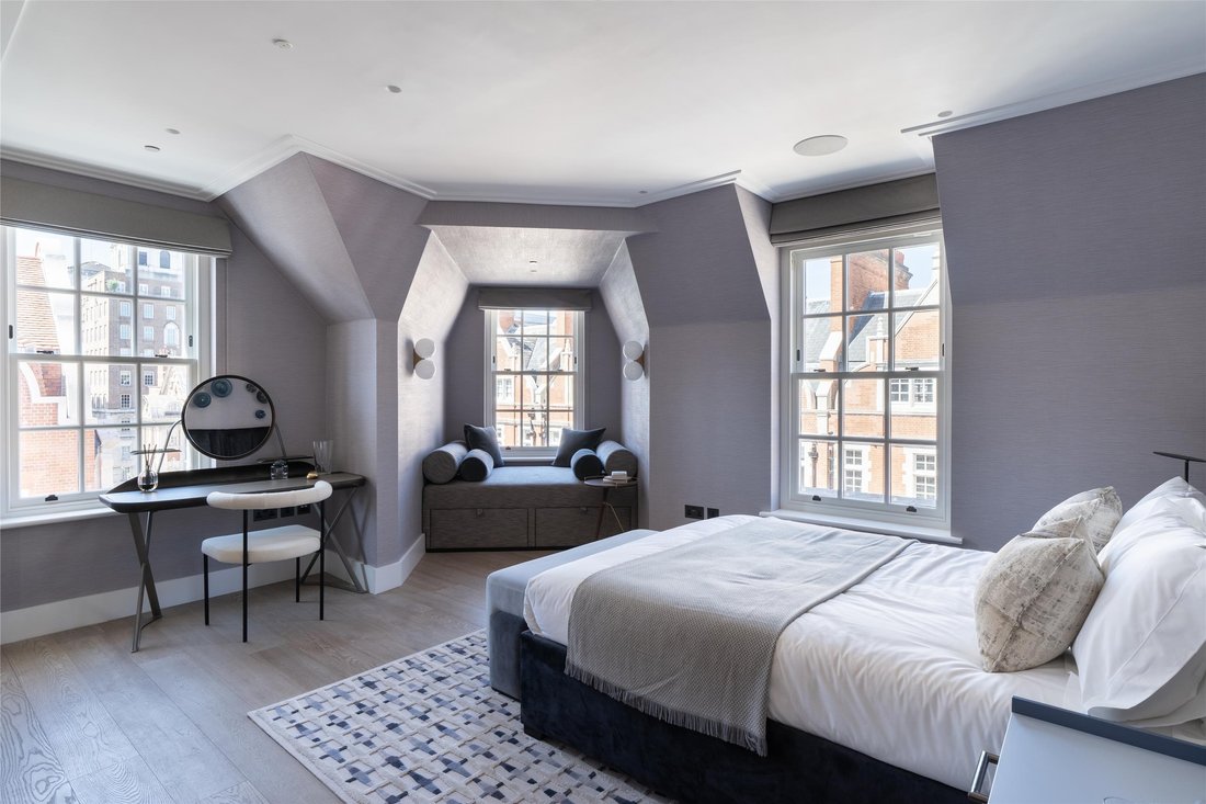 Apartment in Mayfair, Westminster, England 4 - 16689960