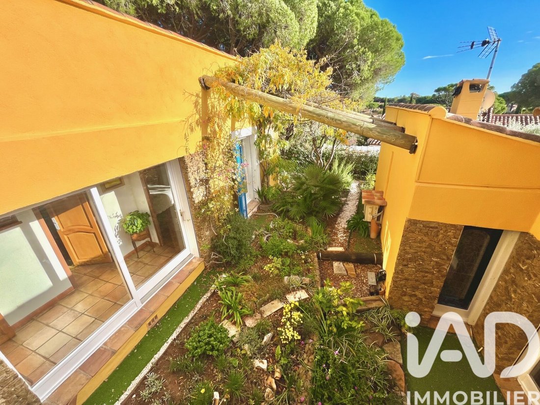 House in Sainte Brigitte, Frejus, France 1 - 16689624