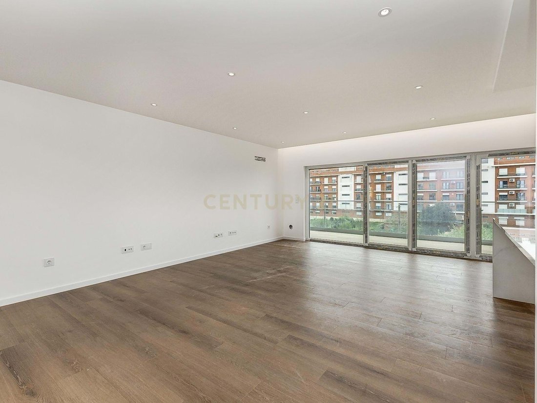 Apartment in Montijo e Afonsoeiro, Setubal, Portugal 2 - 14409915