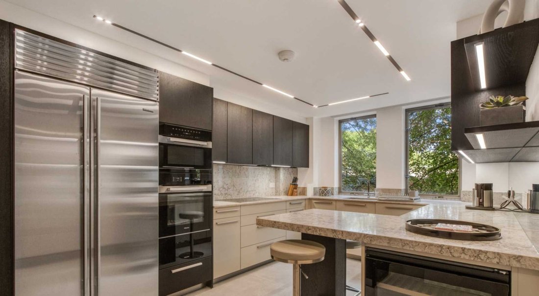 Apartment in Knightsbridge, Kensington And Chelsea, England 3 - 16690096
