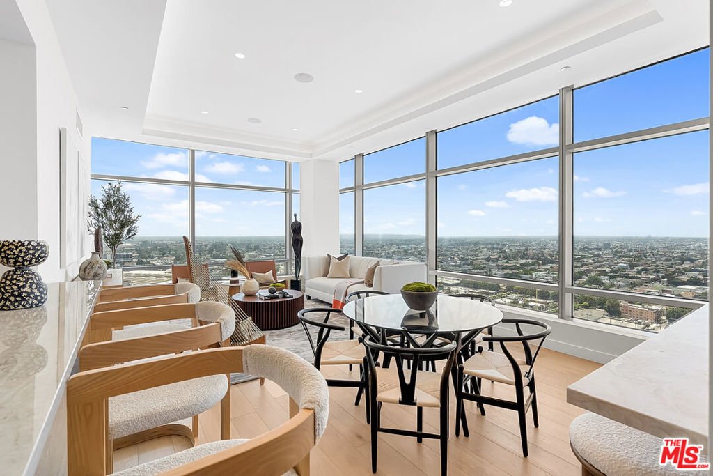 Beautiful view of Luxury Condominium Values In Los Angeles