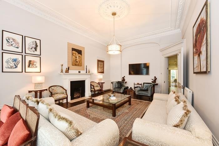 Apartment in Earls Court, Kensington And Chelsea, England 3 - 16690083
