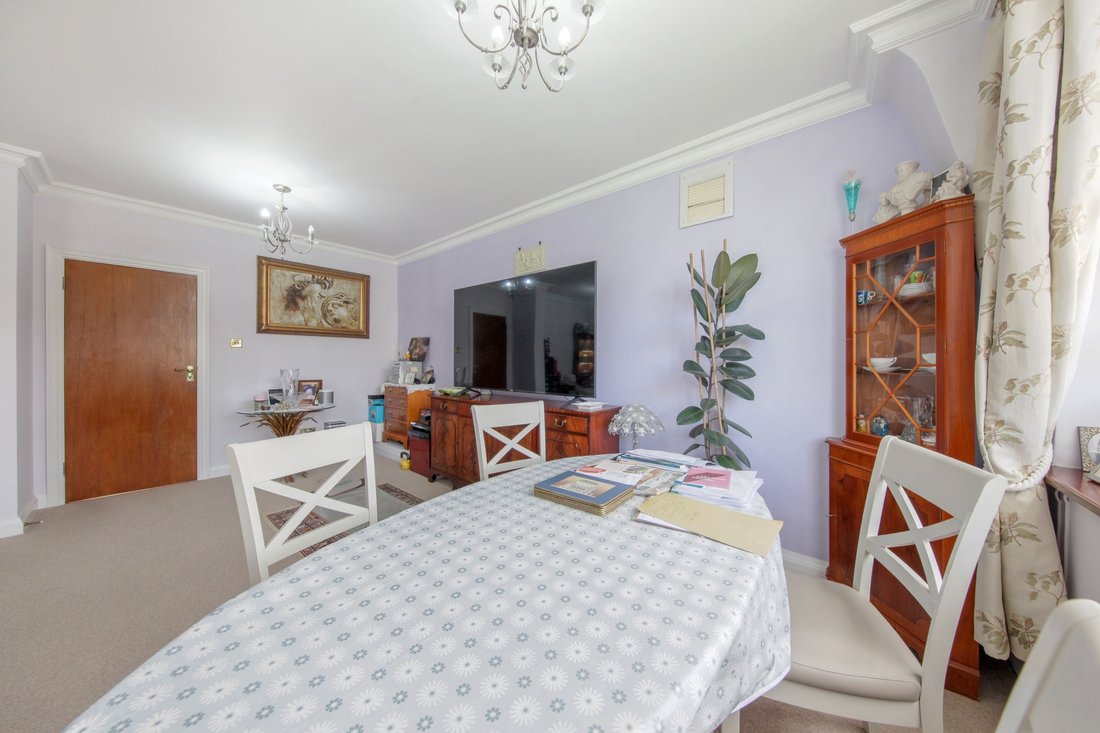 Apartment in St John's Wood, Westminster, England 2 - 16690016