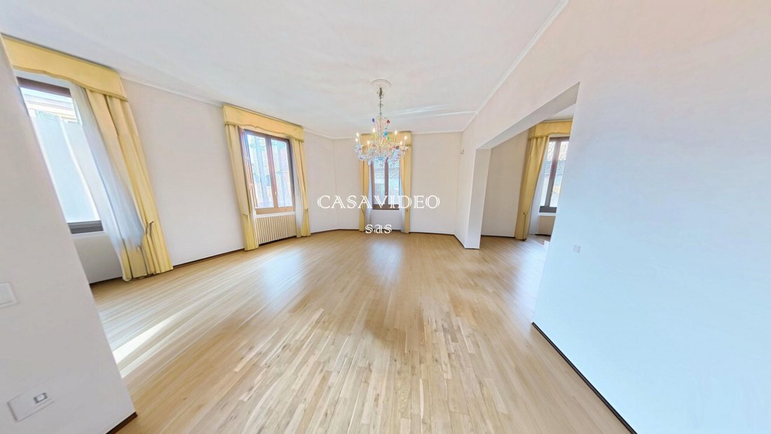 Apartment in Historic Center, Modena, Emilia-Romagna 2 - 16691835