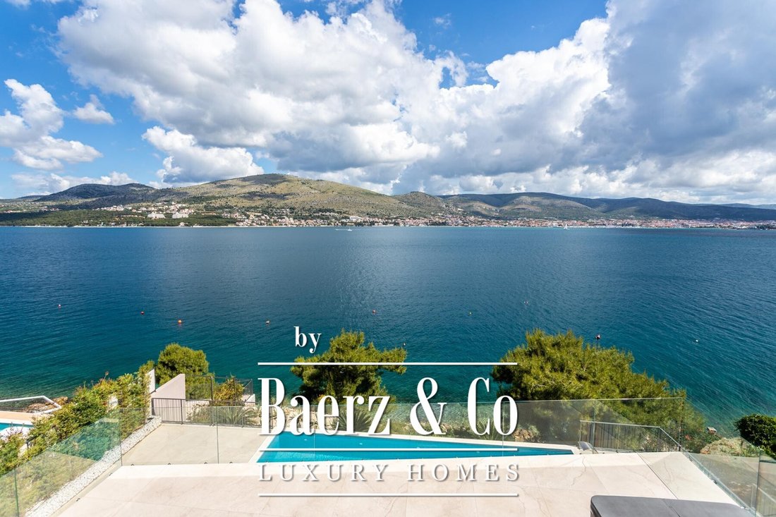 Villa en Okrug Gornji, Split-Dalmacia, Croacia 4 - 13119108