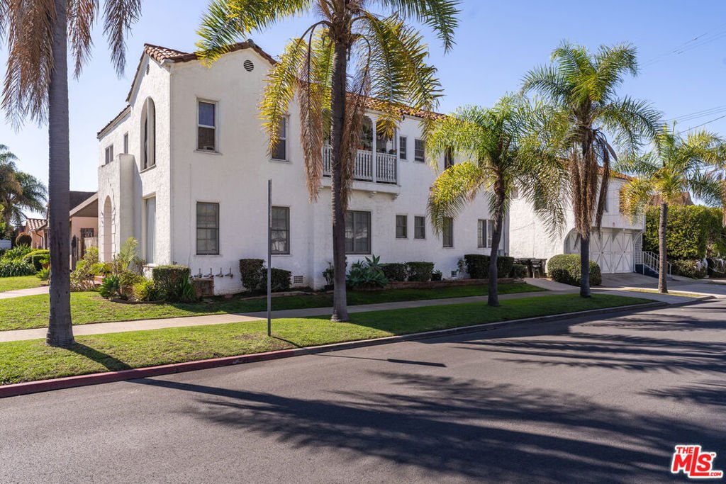 Los Angeles, California, United States 3 - 16687763