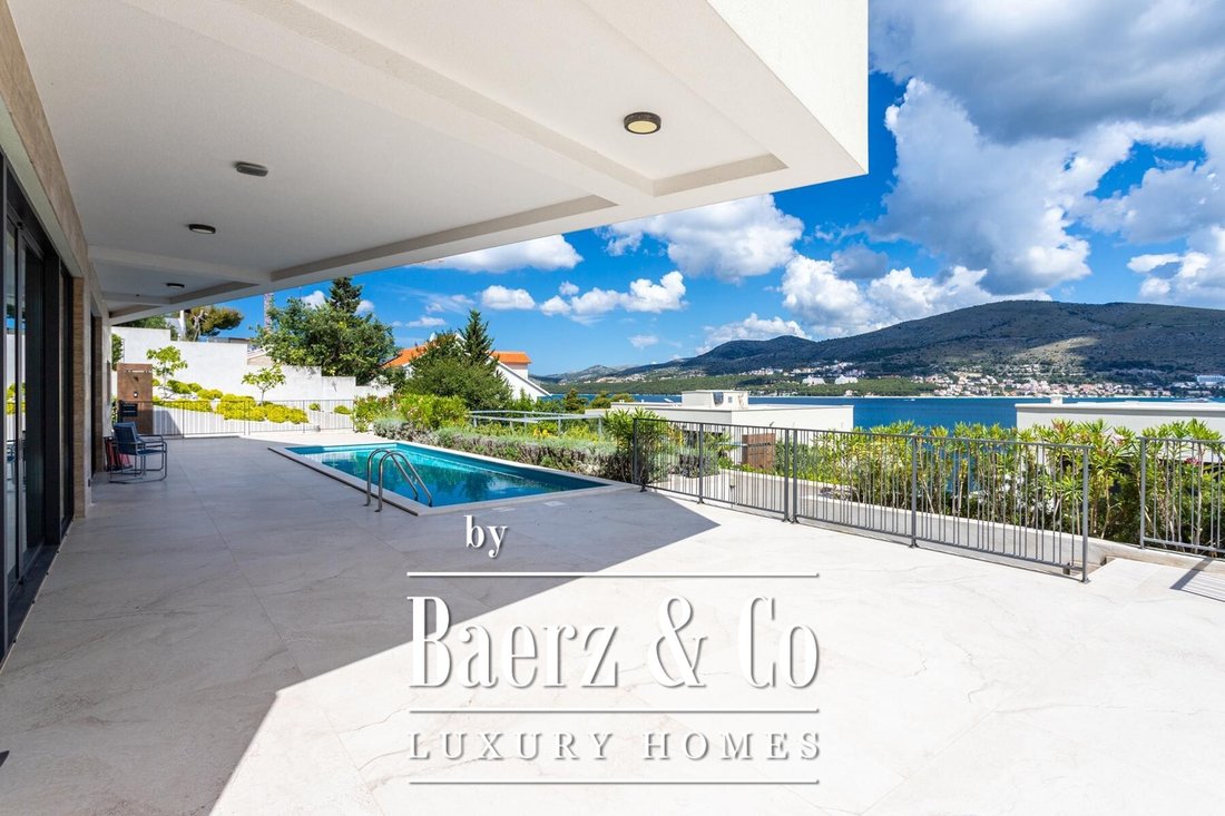 Villa en Okrug Gornji, Split-Dalmacia, Croacia 3 - 13119109