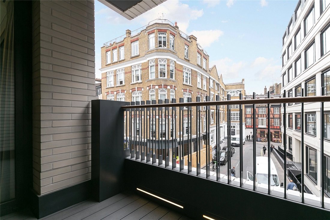 Apartment in Fitzrovia, Camden, England 3 - 16690350