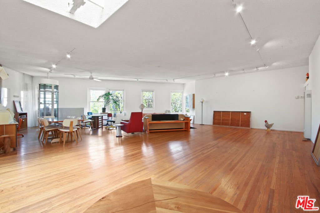 House in Los Angeles, California, United States 4 - 16684956