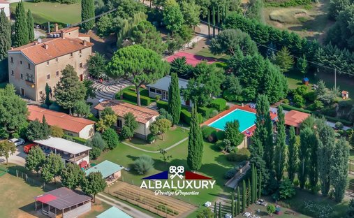 Villa en Tuoro sul Trasimeno, Umbría, Italia 1