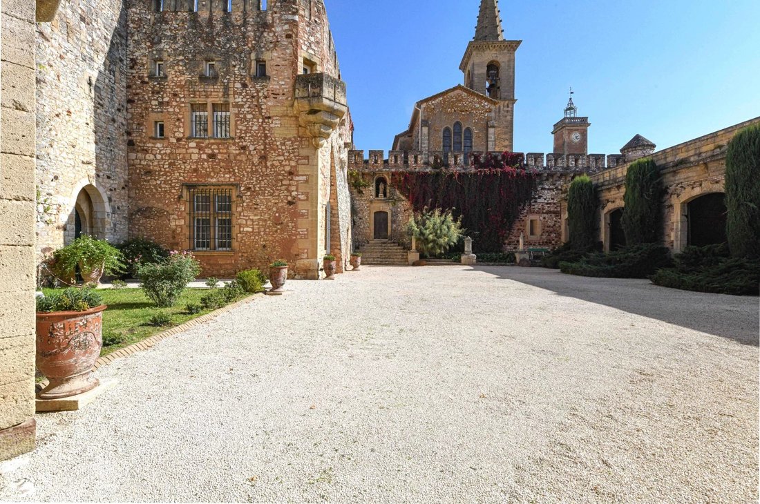 Château à Pouzilhac, Occitanie, France 3 - 16692880