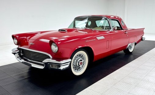 Beautiful Frame Off Resto/312ci 4bbl V8/Ford-O-Matic/Power Steering  Brakes &amp; AC in Morgantown, United States 1