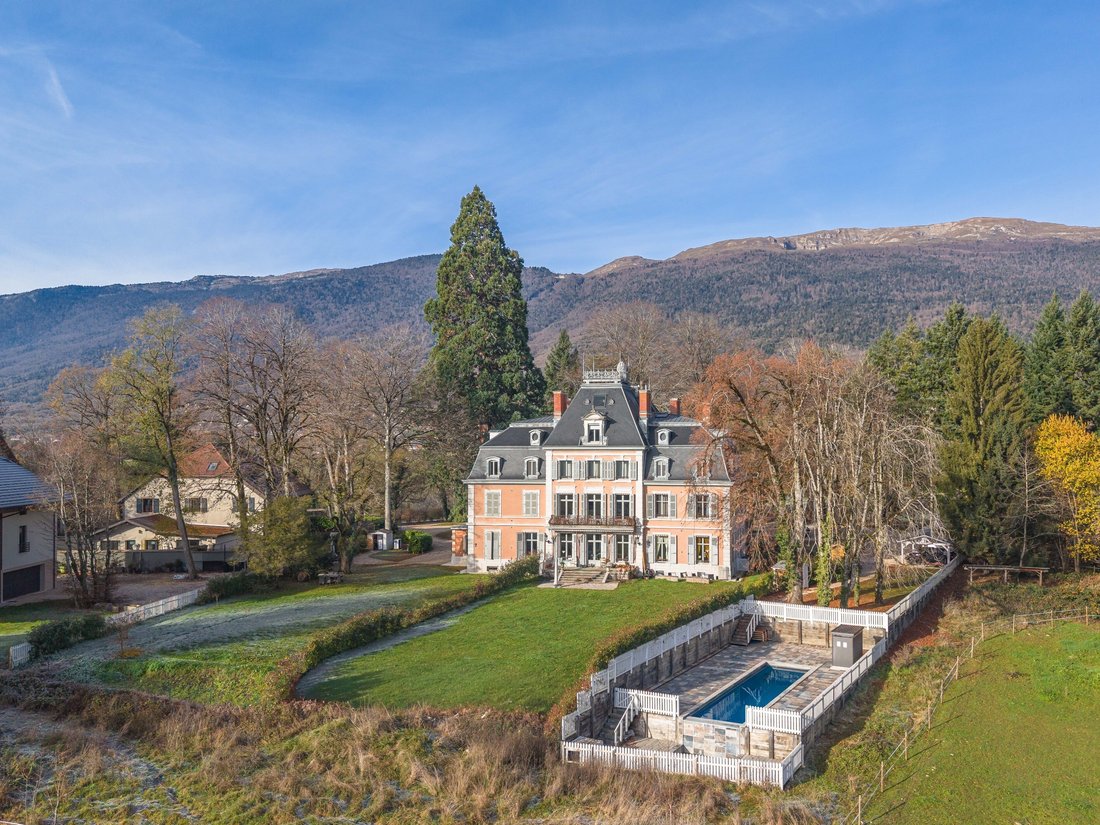 Apartment in Chevry, Auvergne-Rhône-Alpes, France 2 - 16693005
