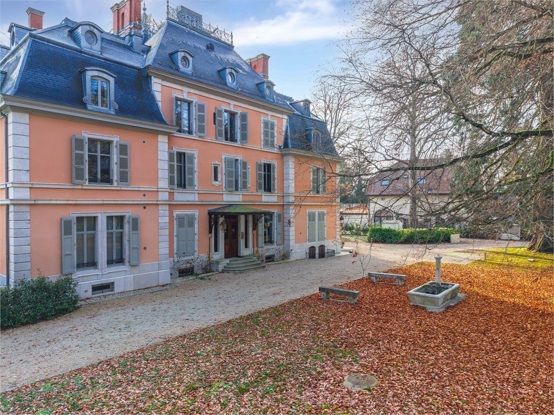 Apartment in Chevry, Auvergne-Rhône-Alpes, France 1 - 16693005