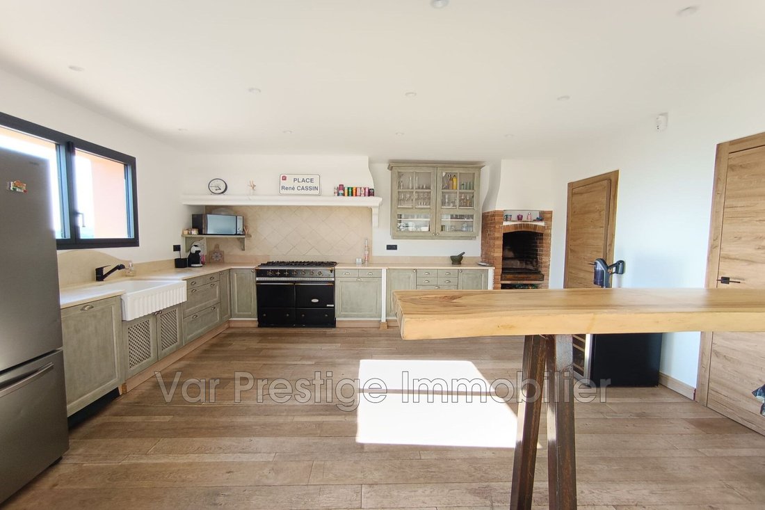 Villa in Centre Ancien, Draguignan, France 5 - 16693025