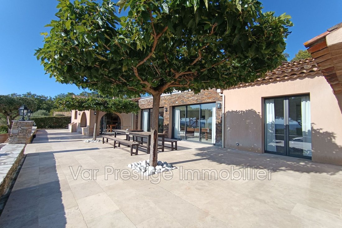 Villa in Centre Ancien, Draguignan, France 4 - 16693025