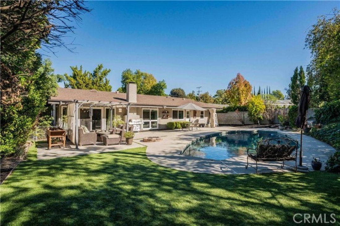 House in Los Angeles, California, United States 1 - 16693093
