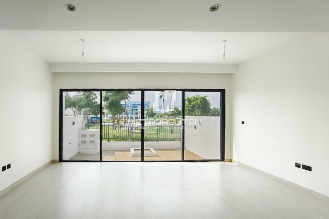 Townhouse in Al Wasl, Dubai, United Arab Emirates 2 - 16693917
