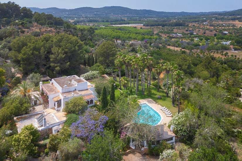 Country House in Sant Carles de Peralta, Santa Eularia des Riu, Balearic Islands 2 - 16693226