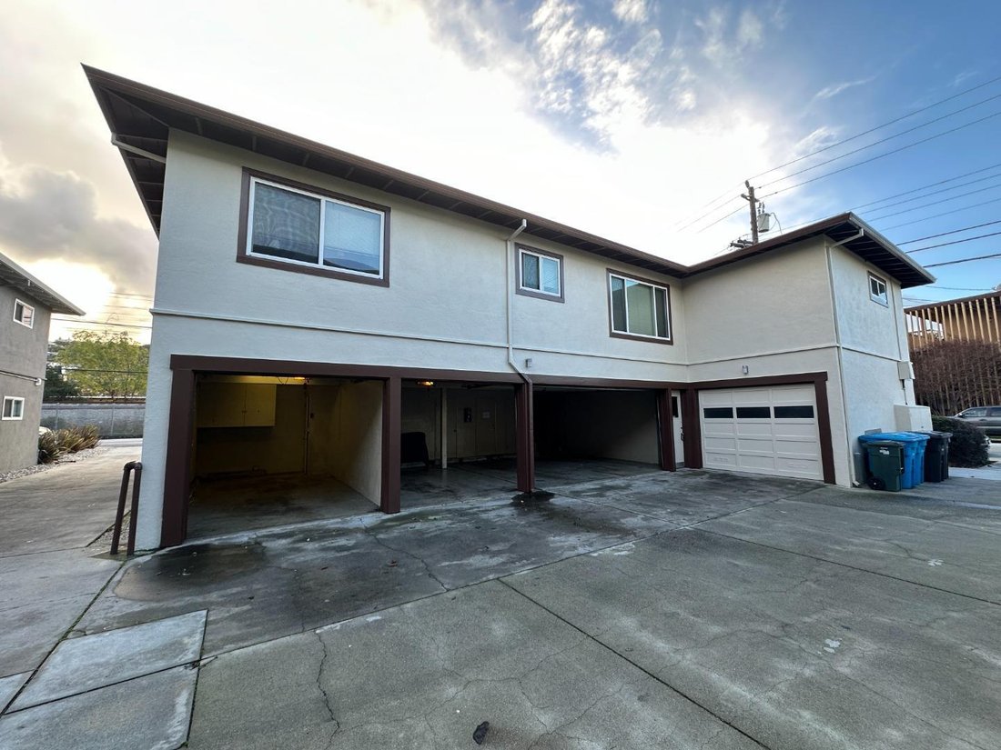 San Mateo, California, United States 5 - 16693706